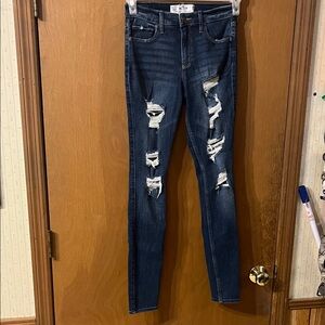 Hollister Dark Blue Distressed super Skinny Jeans